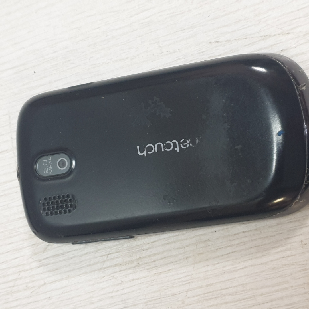 Мобильный телефон Alcatel One Touch 602, с зарядкой и в рабочем состоянии. Картинка 4